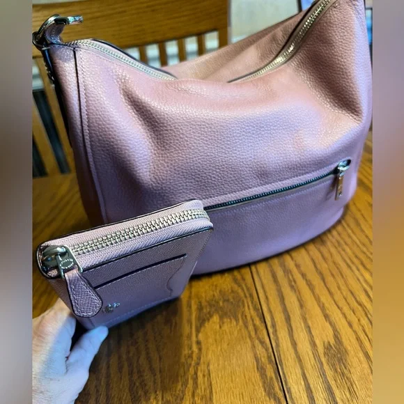 Authentic Coach pastel Pink Leather Hobo Bag and matching zip around wallet EUC - Picture 4 of 13